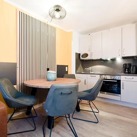 Solaris 1 Mit Balkon, Hundefreundlich Und Modern Apartment Groemitz